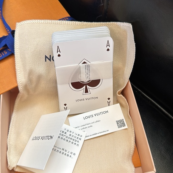 ♥️♠️Louis Vuitton playing cards ♦️♣️ - Picture 8 of 9